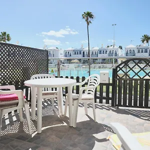 Delightful Playmar: Comfort And Convenience In Maspalomas, Steps Away From Shopping Centers And Beaches Apartamento